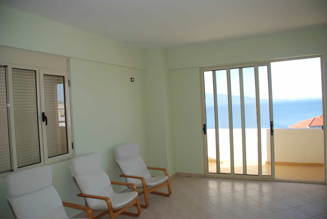 FOR SALE 130m2, 2+1, apartment  in Saranda, with sea view (SRS-1003)
