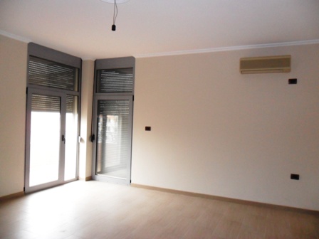 Apartment for rent in' Wilson' square in Tirana city , (TRR-101-91)