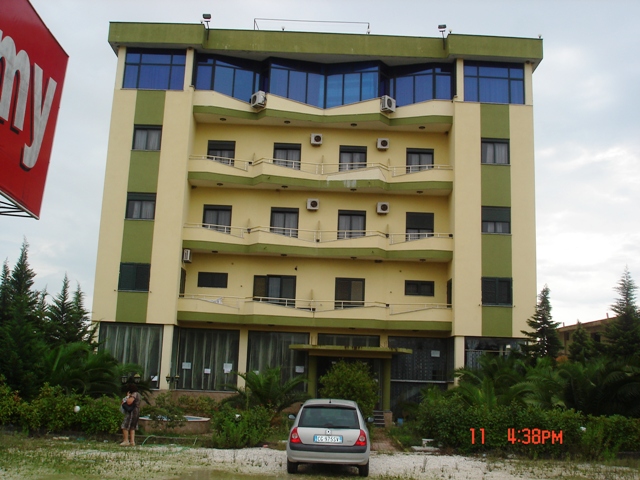 Hotel for sale in 'Mali i Robit' in Kavaja, (KVS-212-1)