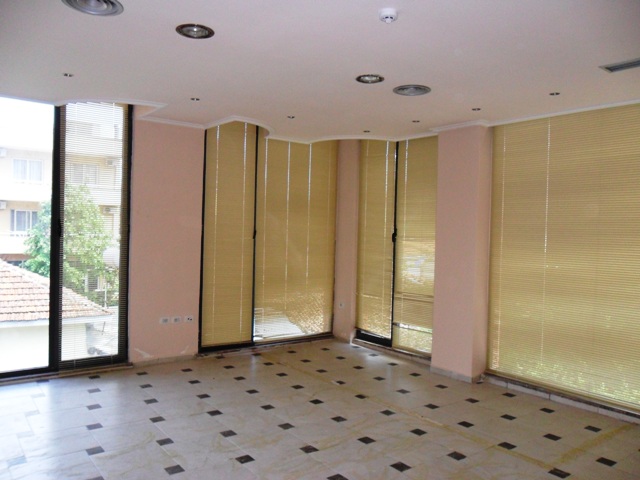 Office space for rent close to Myslym Shyri Street in Tirana, (TRR-412-21)
