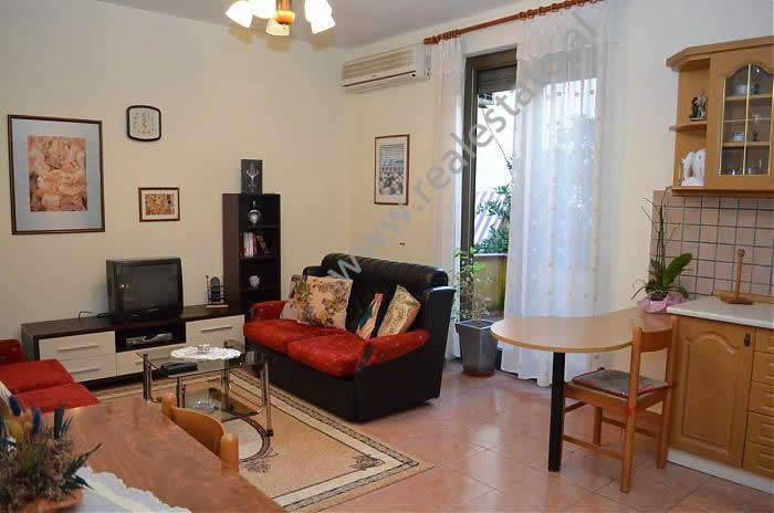 Apartment for rent in Zogu I Boulevard in Tirana , (TRR-1212-10)