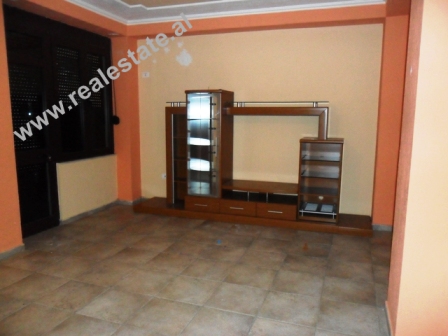 Apartment for rent in Mujo Ulqinaku Street in Tirana, Albania (TRR-413-9)