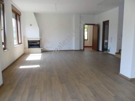Villa for rent in Lunder village in Tirana (TRR-613-46)
