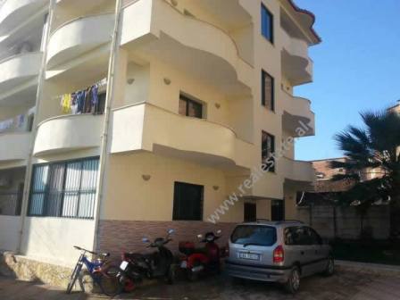 Four storey villa for rent in Gramozi Street in Tirana (TRR-114-12b)
