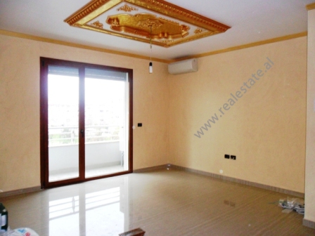 Apartment for office for rent in Tirana, Albania (TRR-214-24j)
