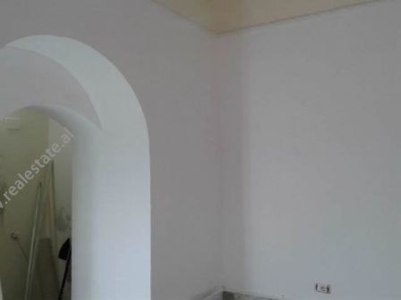 Office space for rent in Durresi Street in Tirana, Albania (TRR-414-61j)