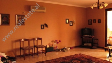 Three bedroom apartment for sale in Mine Peza Street in Tirana, Albania (TRS-814-9j)