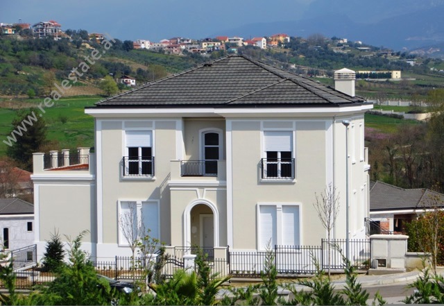 Villa for rent in Lunder village in Tirana , Albania (TRR-914-51a)