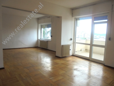 Apartment for office for rent in Skenderbeg Street in Tirana, Albania (TRR-1014-54j)
