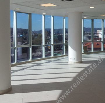 Office space for rent in Kavaja Street in Tirana , Albania (TRR-1014-69a)