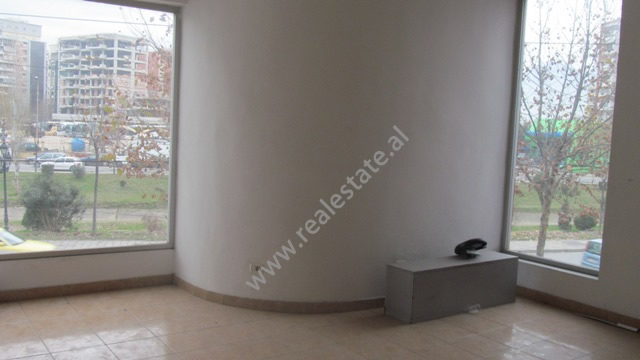 Store space for sale in Bajram Curri Boulevard in Tirana (TRS-1214-17r)