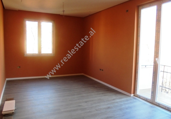 Office apartment for rent in Myslym Shyri area in Tirana, Albania (TRR-115-17r)