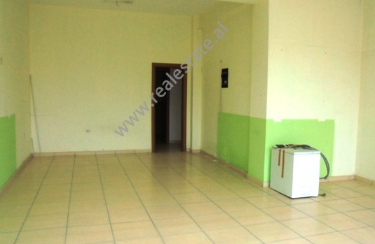 Store space for rent near Kristal Center in Tirana, Albania (TRR-115-51r)