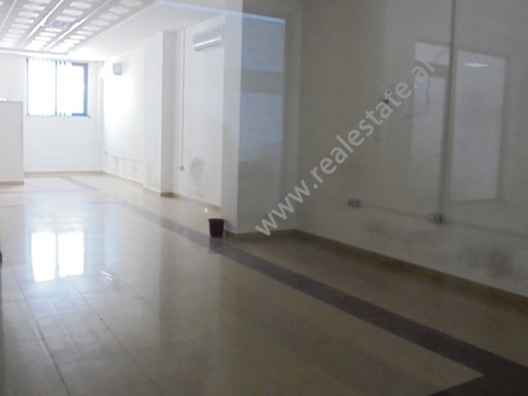 Office for rent in Tirana, in Qemal Stafa street, Albania (TRR-415-41M)