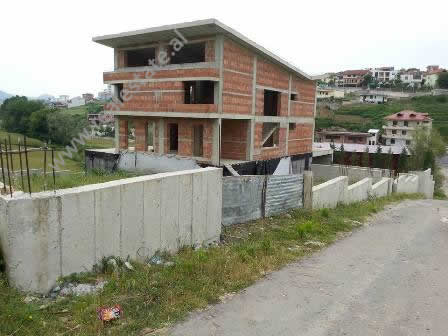 Three Storey Villa for sale in Tirana, close to the Farka Lake, Albania (TRS-515-42b)