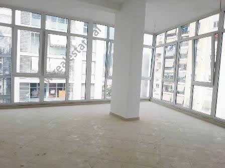 Office for rent in Tirana, in Komuna Parisit area, Albania (TRR-915-32b)