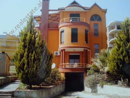 Three storey Villa for rent in Tirana, near Kodra Priftit area, Albania (TRR-1115-10b)