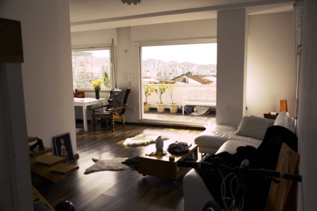Modern apartment for rent in Reshit Collaku Street in Tirana , Albania (TRR-116-16a)