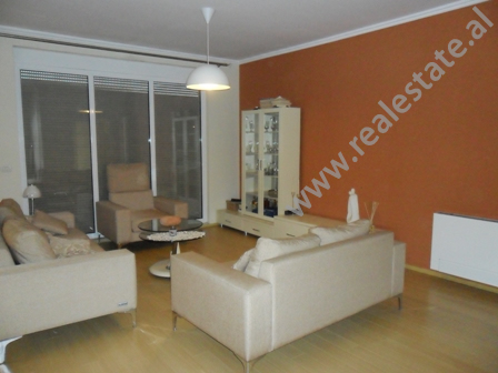 Three bedroom apartment for rent in Tirana, on the side of Botanic Garden, Albania (TRR-116-55b)