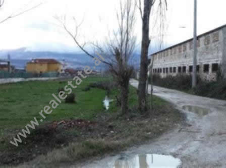 Toke per shitje prane Ures se Gjoles ne Fushe - Kruje ne Shqiperi (KRS-416-1b)