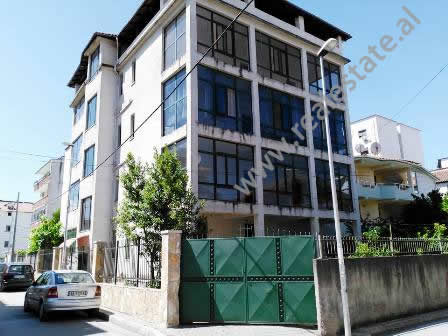 Villa for rent near 5 Maji Street in Tirana, Albania (TRR-616-52b)