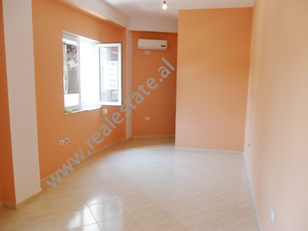 Office for rent near George W. Bush Street in Tirana, Albania (TRR-716-53b)