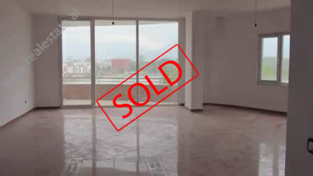 Apartment for sale in Liqeni i Thate Street in Tirana , Albania (TRS-414-34j)