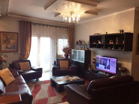 Three bedroom apartment for rent in Barrikadave Street in Tirana , Albania (TRR-1116-42a)