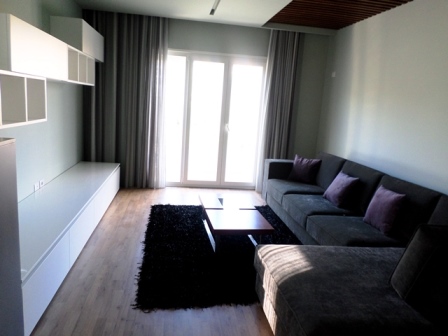 Three bedroom apartment for rent in Bilal Sina Street in Tirana, Albania (TRR-1216-6L)