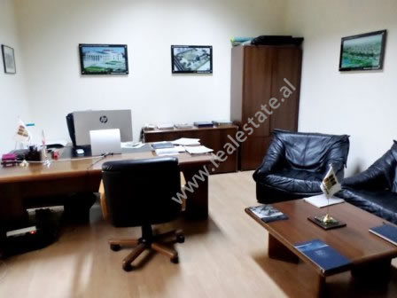  Office for rent close to Deshmoret e Kombit Boulevard in Tirana, Albania (TRR-217-18L)