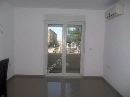 Office  for rent in Muhamet Gjollesha street in tirana, (TRR-317-24d)