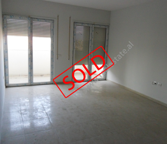 Apartment for sale in Kavaja Street in Tirana, Albania (TRS-114-43b)