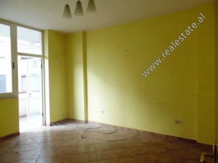 Four bedroom apartment for sale in Elbasani Street in Tirana, Albania (TRS-118-15L)