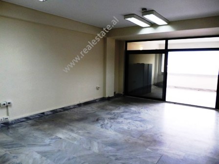 Office space for rent close to the Center of Tirana, Albania (TRR-118-17R)