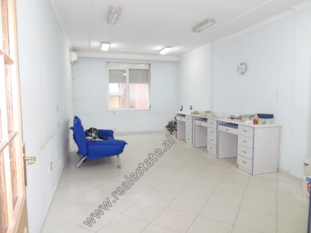 Office for rent close to Kavaja Street in Tirana, Albania (TRR-118-33L)