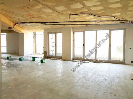 Office space for rent close to the Center of Tirana (TRR-118-57L)