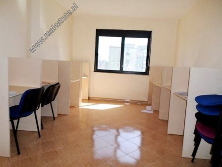 Office for rent in the New Boulevard in Tirana, Albania (TRR-418-9L)