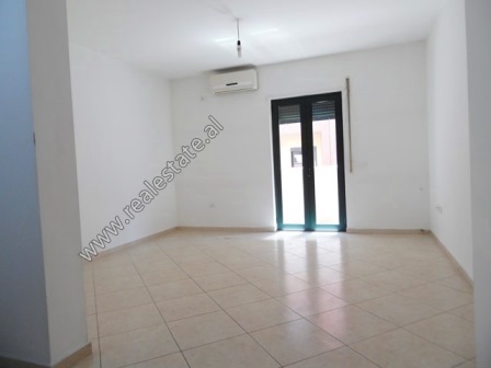 Office for rent close to the Center of Tirana, Albania (TRR-418-51L)
