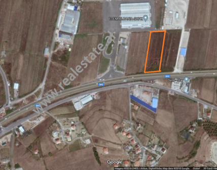 Toke per shitje afer autostrades Tirane-Durres ne zonen e Sukthit, (TRS-418-1d)