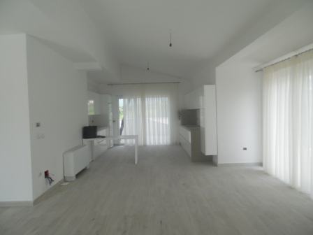 Three bedroom apartment for rent close to Teg shopping center in Tirana, Albania (TRR-518-13d)