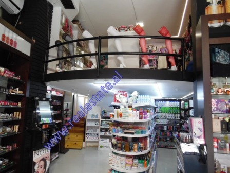 Store for rent in Qytet Studenti area in Tirana