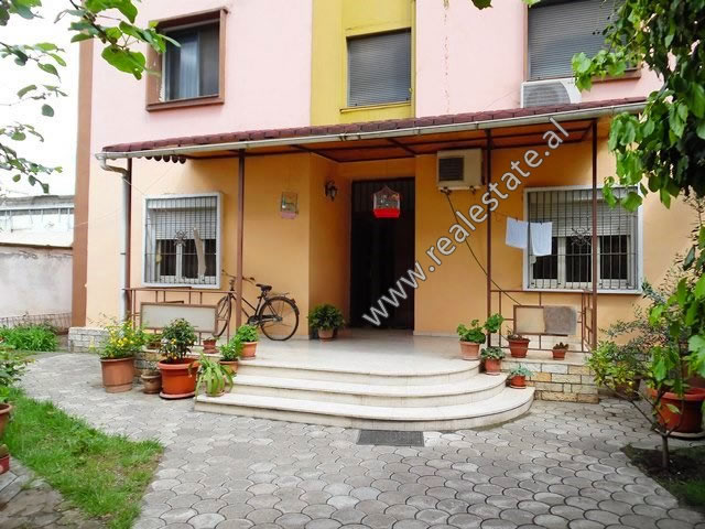 Three bedroom apartment for sale near Ferit Xhajko Street in Tirana, Albania (TRS-419-37L)