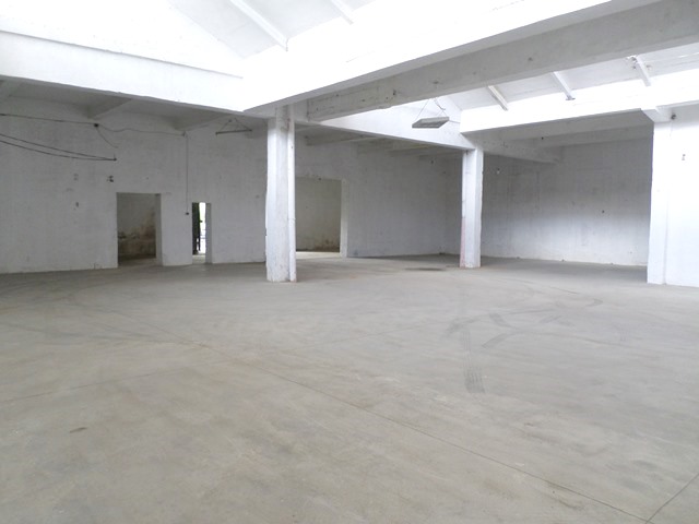 Warehouse for rent near Kombinati area in Tirana, Albania (TRR-519-57T)