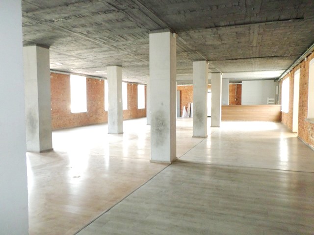 Warehouse for rent in Kombinati area in Tirana, Albania (TRR-619-1T)