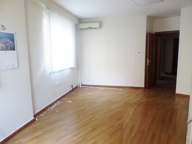 Apartment/Office for rent in Selvia area in Tirana, Albania (TRR-719-30T)
