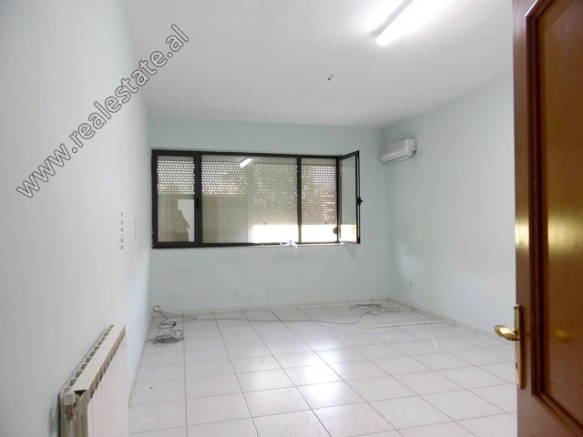 Office for rent near the Zoo Park in Tirana, Albania (TRR-719-41L)