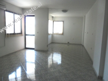 Apartament 2+1 ne shitje ne rrugen Ismail Qemali ne Tirane.
Apartamenti eshte mjaft i pershtatshem Apartament 2+1 ne shitje ne rrugen Ismail Qemali ne Tirane.
Apartamenti eshte mjaft i pershtatshem