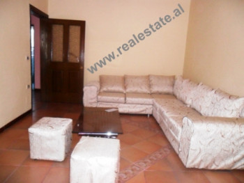 Apartament 1+1 ne rrugen e Durresit ne Tirane. Apartamenti ndodhet ne katin e IV te nje pallati ekzi Apartament 1+1 ne rrugen e Durresit ne Tirane. Apartamenti ndodhet ne katin e IV te nje pallati ekzi