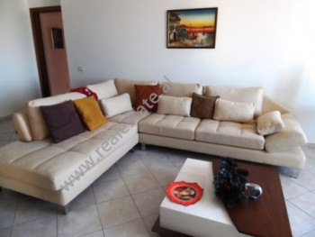 Apartament 3+1 me qera prane shkolles Emin Duraku ne Tirane.
Apartamenti ndodhet ne katin e 7-te te Apartament 3+1 me qera prane shkolles Emin Duraku ne Tirane.
Apartamenti ndodhet ne katin e 7-te te