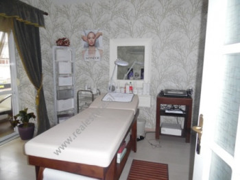 Apartament per zyre me qera ne rrugen Ibrahim Rugova ne Tirane.
Apartamenti eshte ne katin e 3-te t Apartament per zyre me qera ne rrugen Ibrahim Rugova ne Tirane.
Apartamenti eshte ne katin e 3-te t